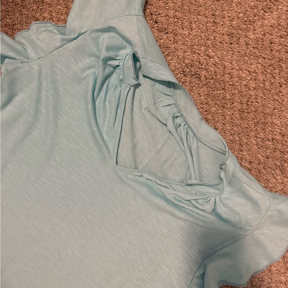 Light blue v-neck t-shirt - Picture 3 of 5